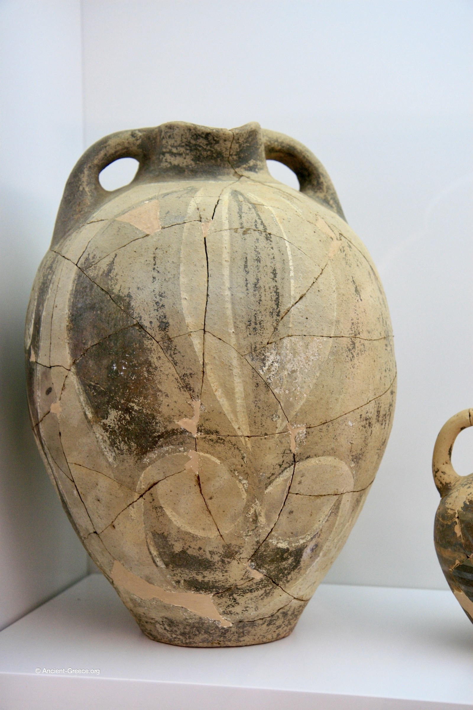 Pithamphora with Lily Motif Malia,