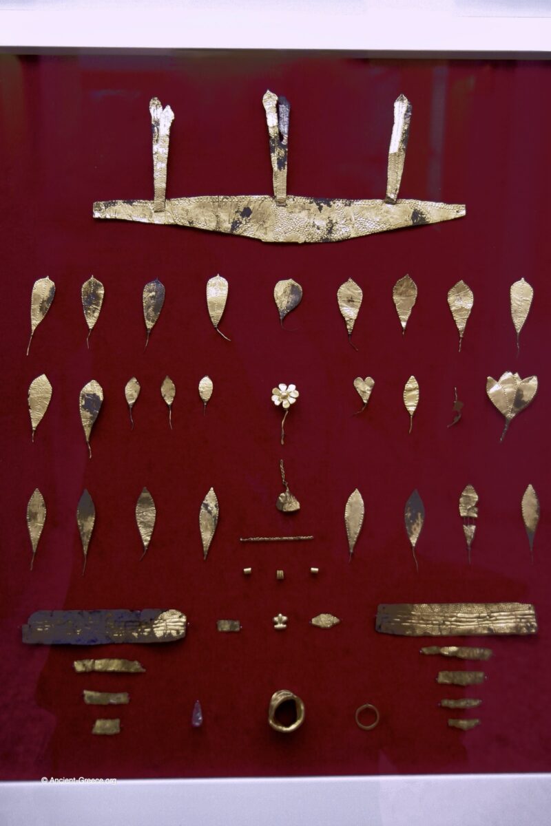 Gold Jewelry and Diadems Mochlos,