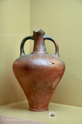 Beaker jug with glaze and two handles