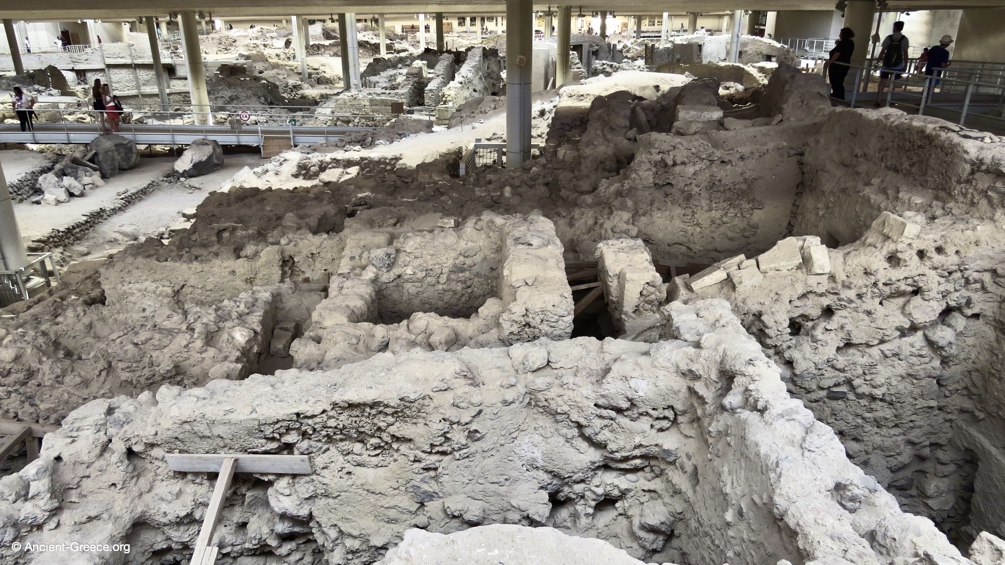 House of the Ladies, Akrotiri