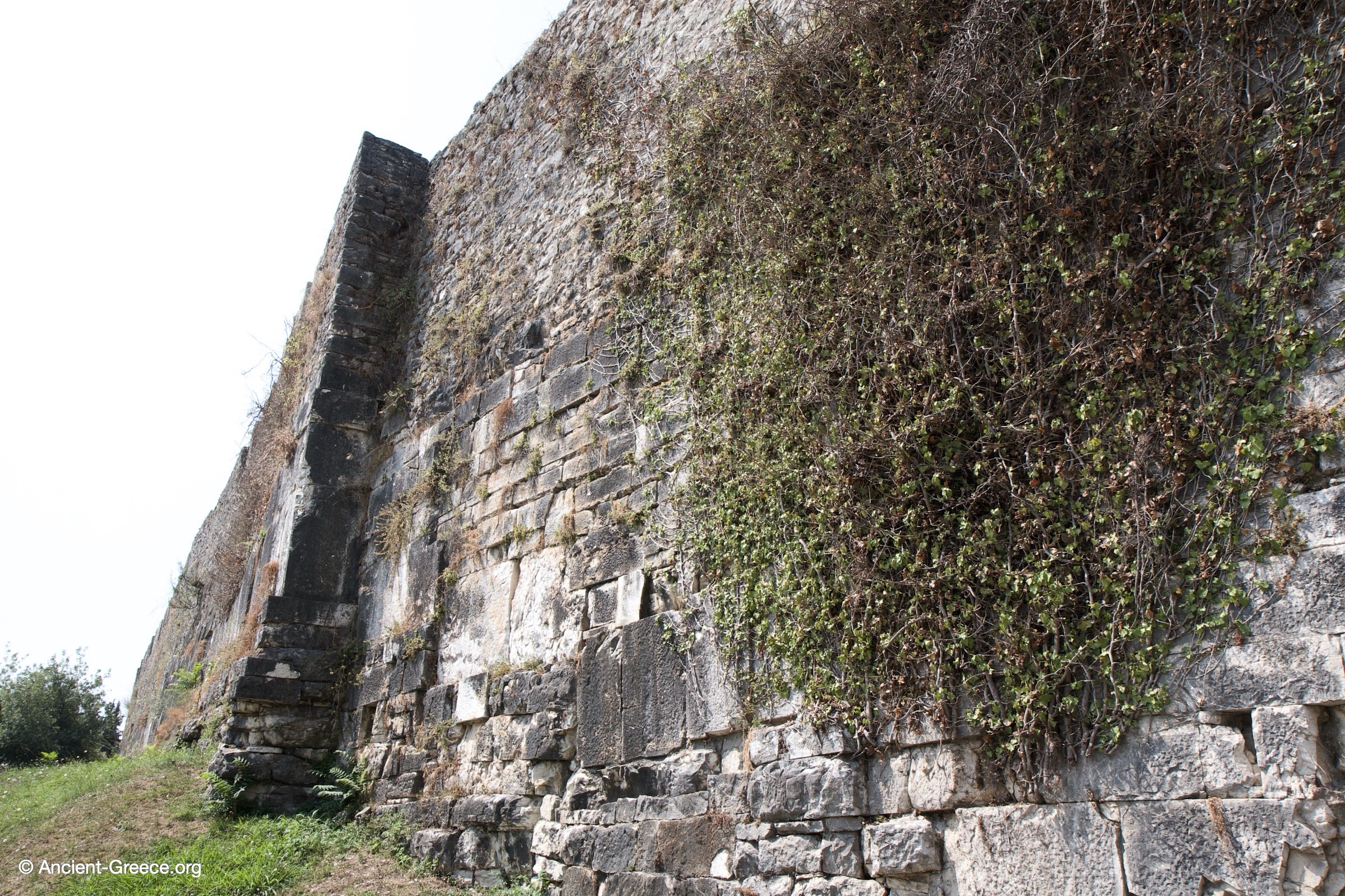 Fortifications of Arta and Ancient Ambracia