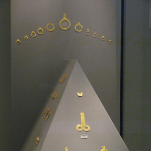 Final Neolithic gold Jewelry