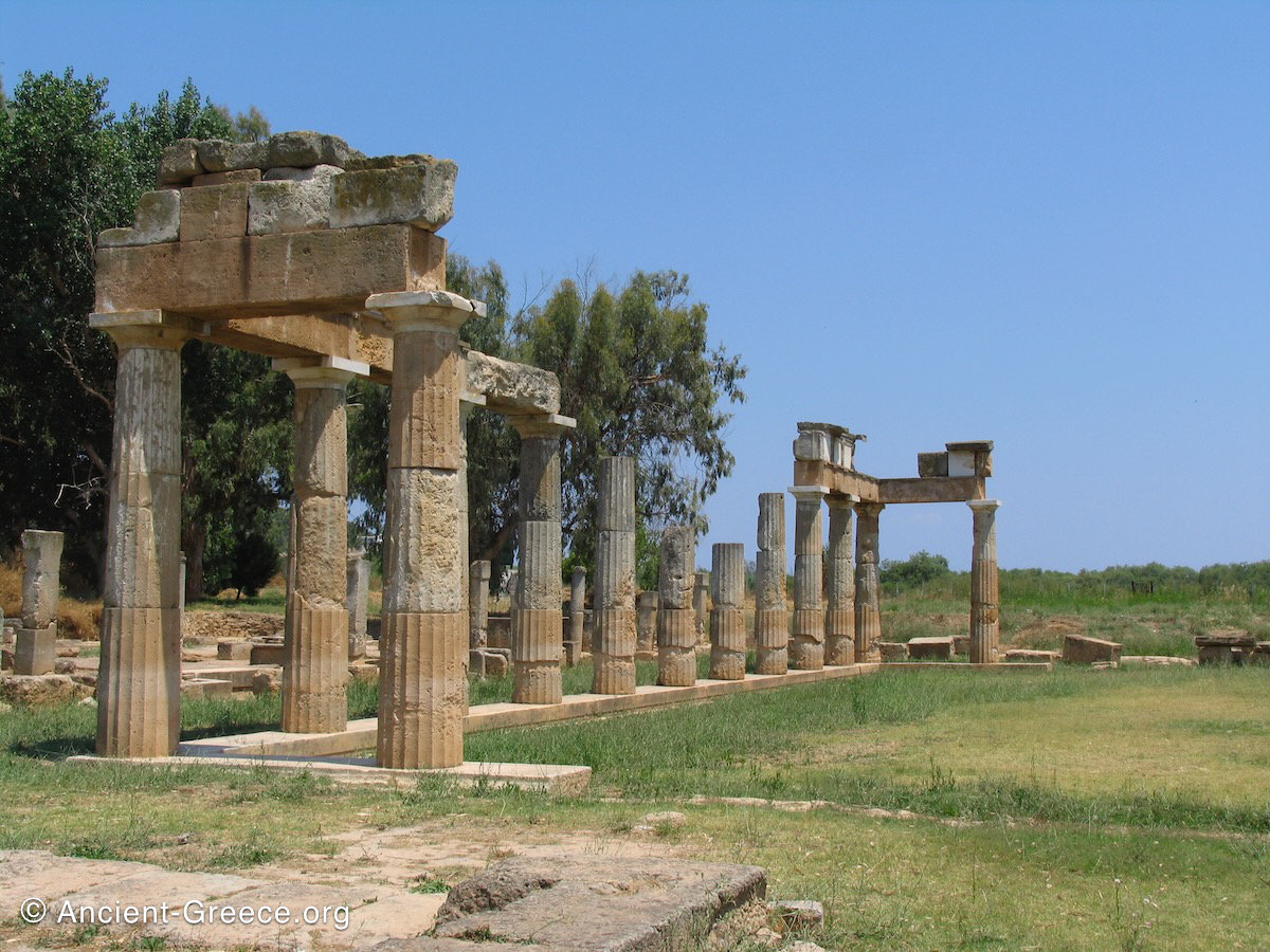 The Π-Shaped Stoa at Brauron