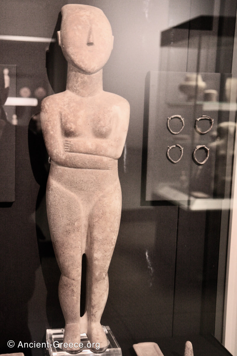 Cycladic female statuette
