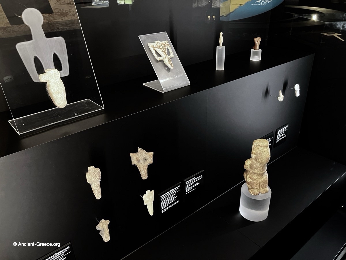 Fragments of stone female idols