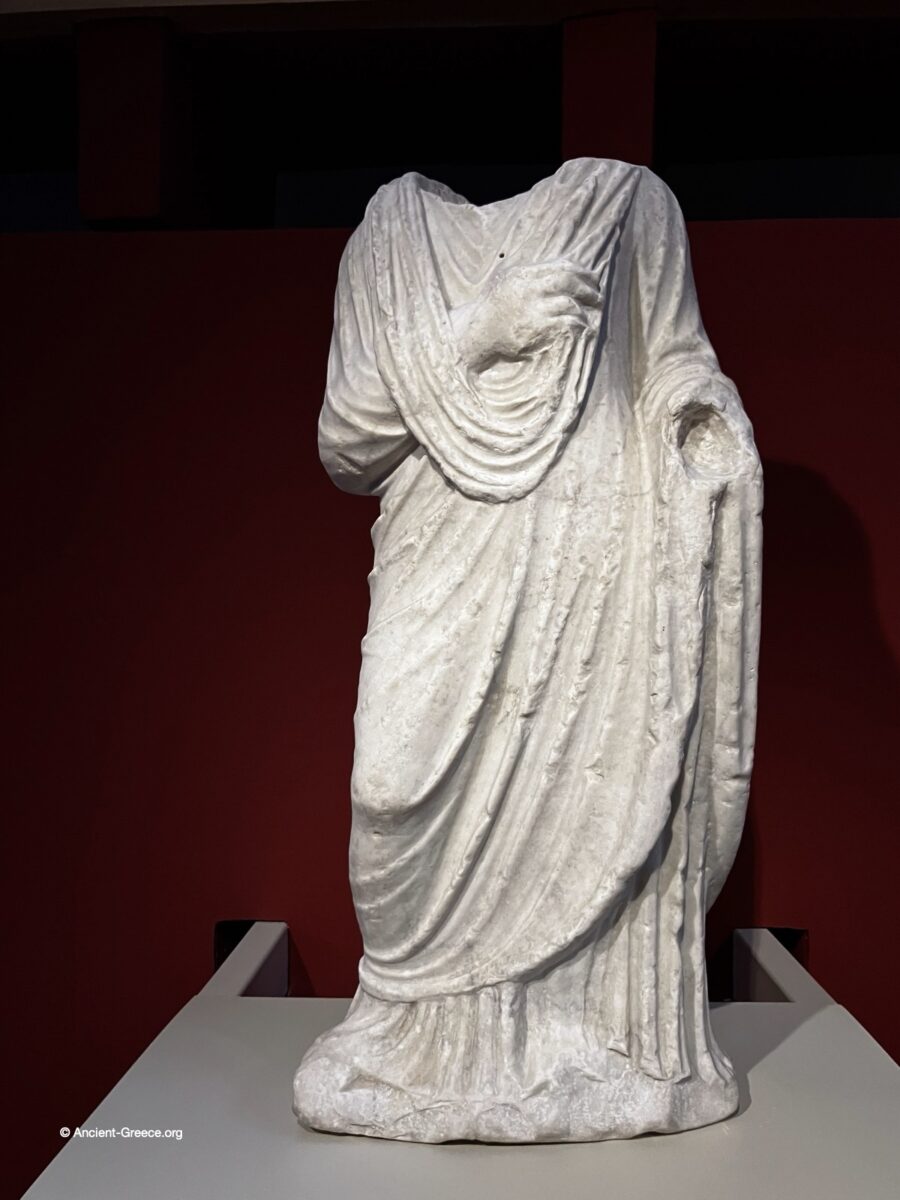 Statue of a Togaed Man.