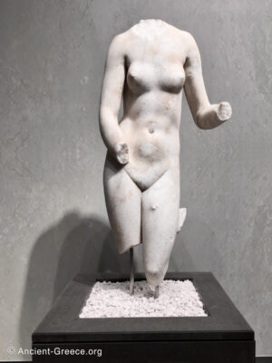 Statue fragment of Aphrodite