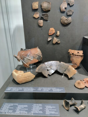 Early and middle Bronze Age pottery.