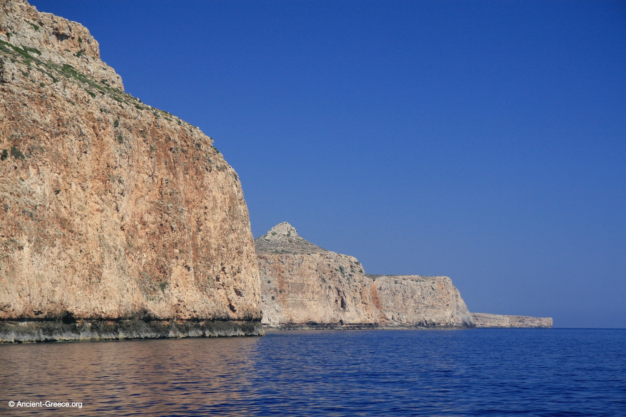 Tectonic Uplift evidence on the cliff