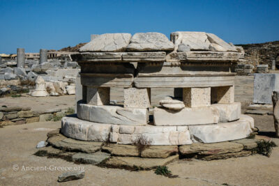 ancient ruins at Delos