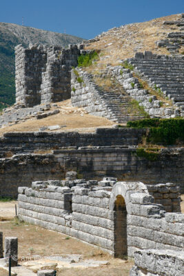 Dodona theatre scene and retaining walls