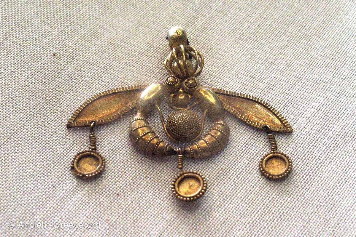 Minoan Gold Bee Pendant