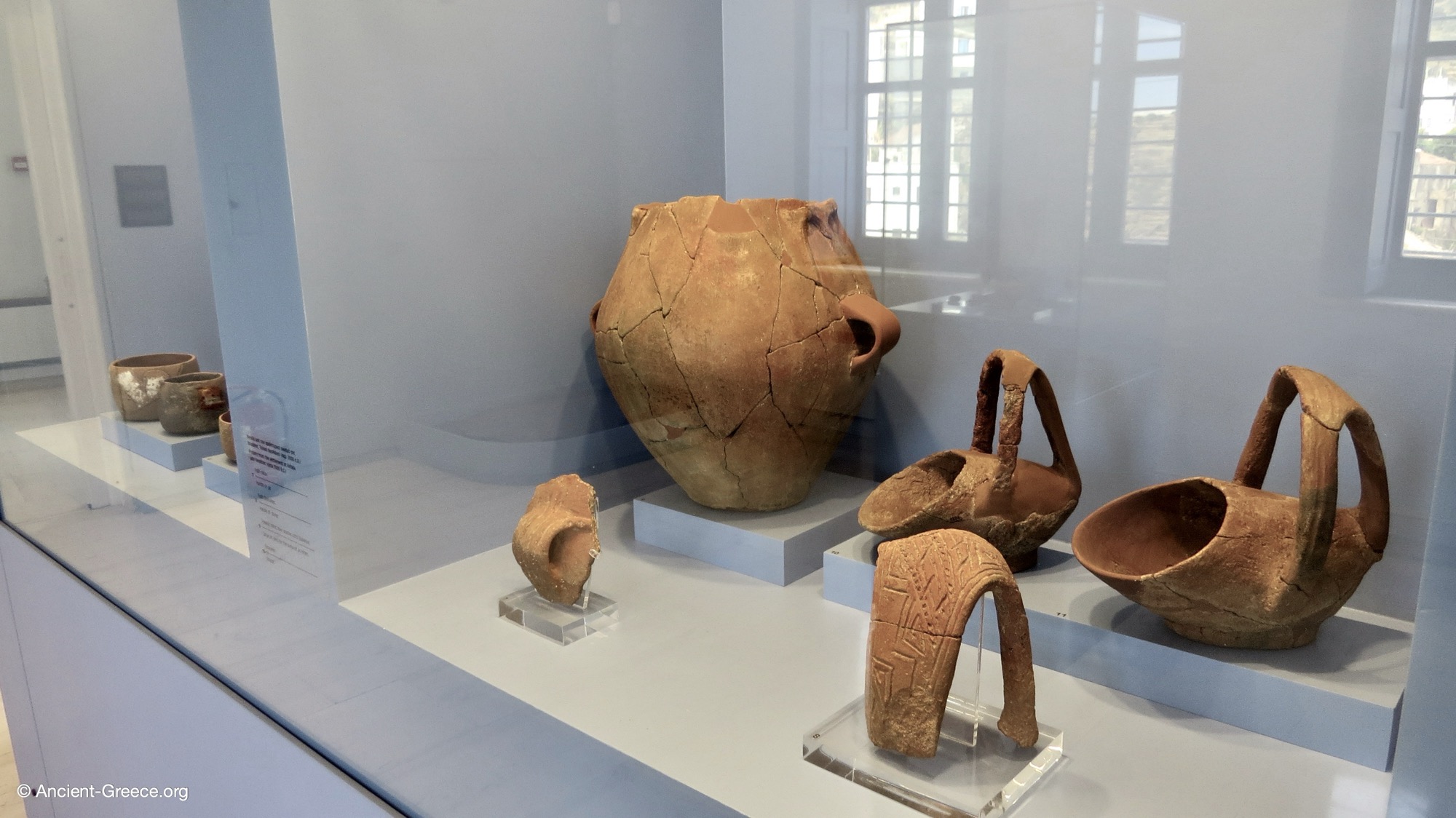 Late Neolithic Pottery from Kephala