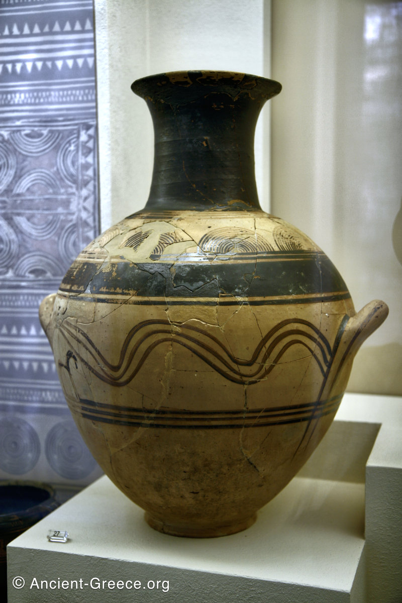 Cinerary urn amphora