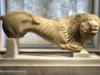 Archaic lion statue