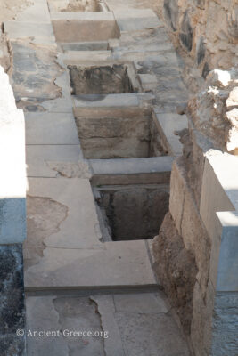 Storage magazines at Knossos