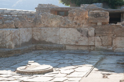 Knossos palace West Court 1