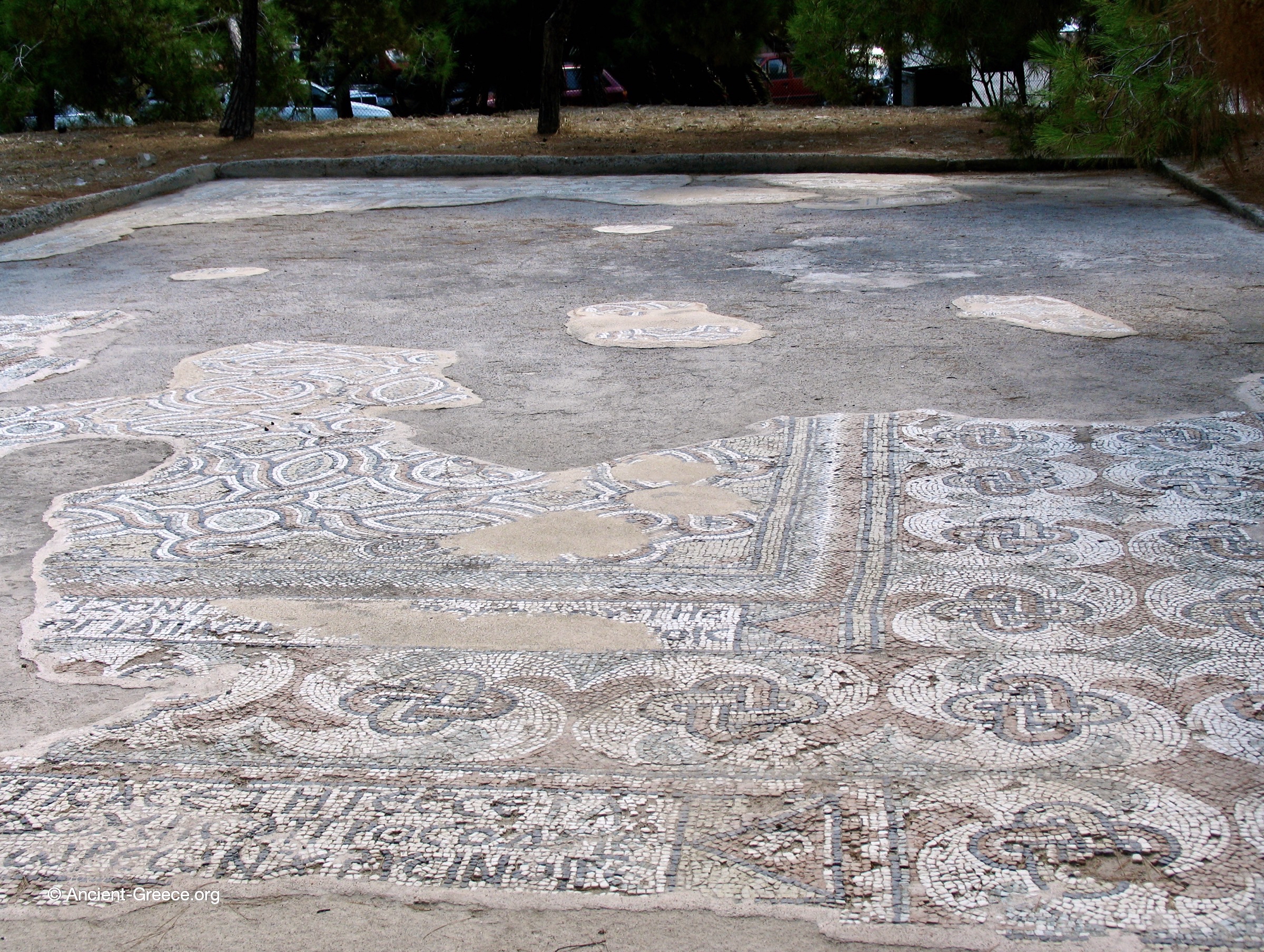 The mosaic decorated the floor of the Jewish synagogue of Aegina.