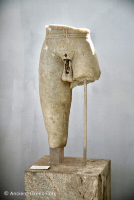 Kouros fragment