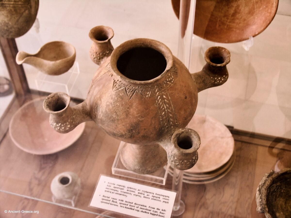 Burial vases with incised decoration