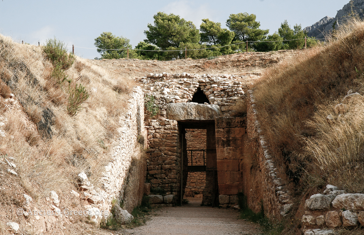 Tomb of Aegisthus Dromos and Entryway