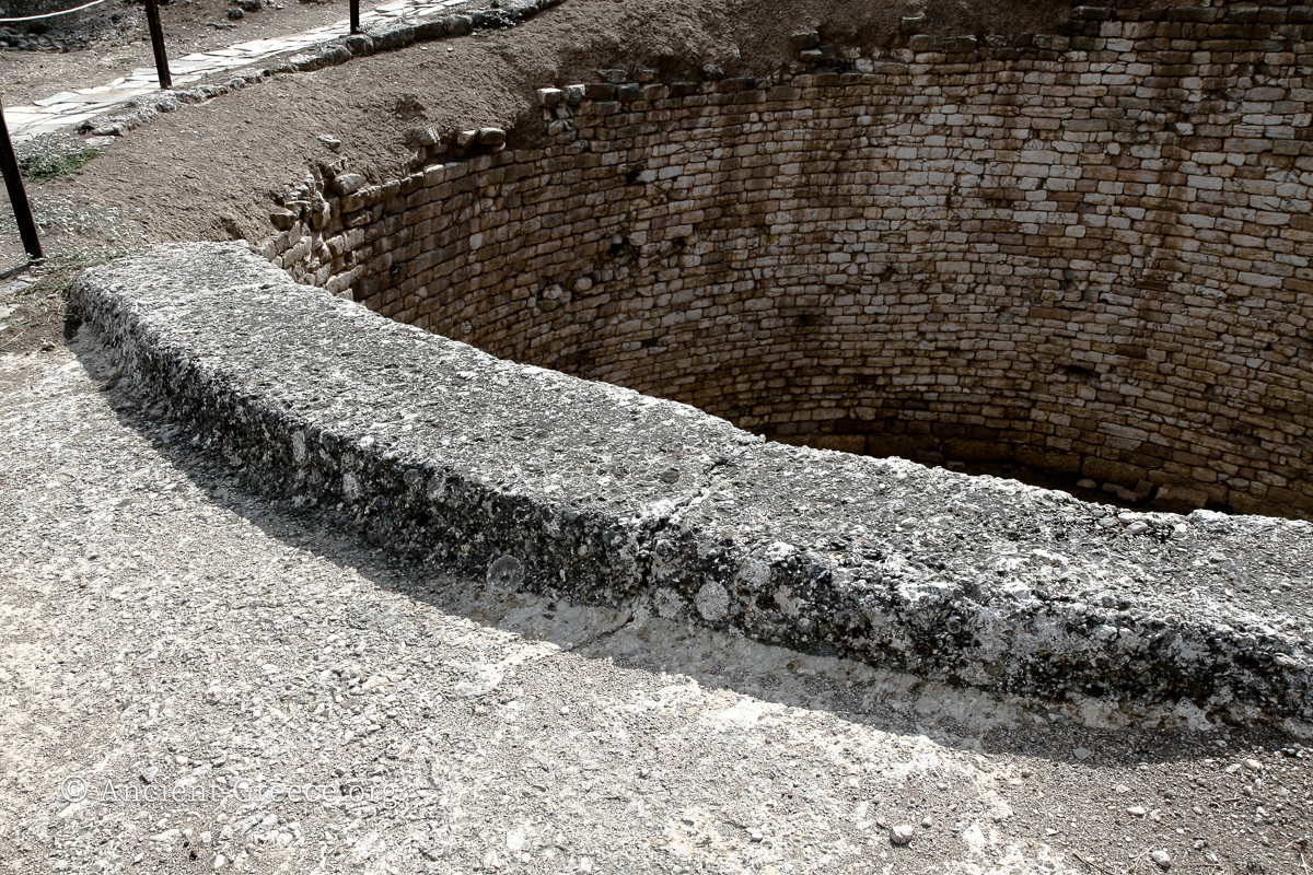 The Lion Tomb Lintel