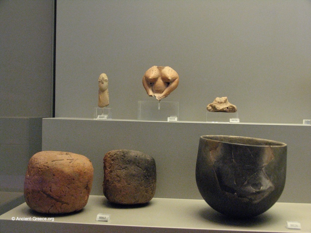 Late Neolithic vessels and statuettes from Halai