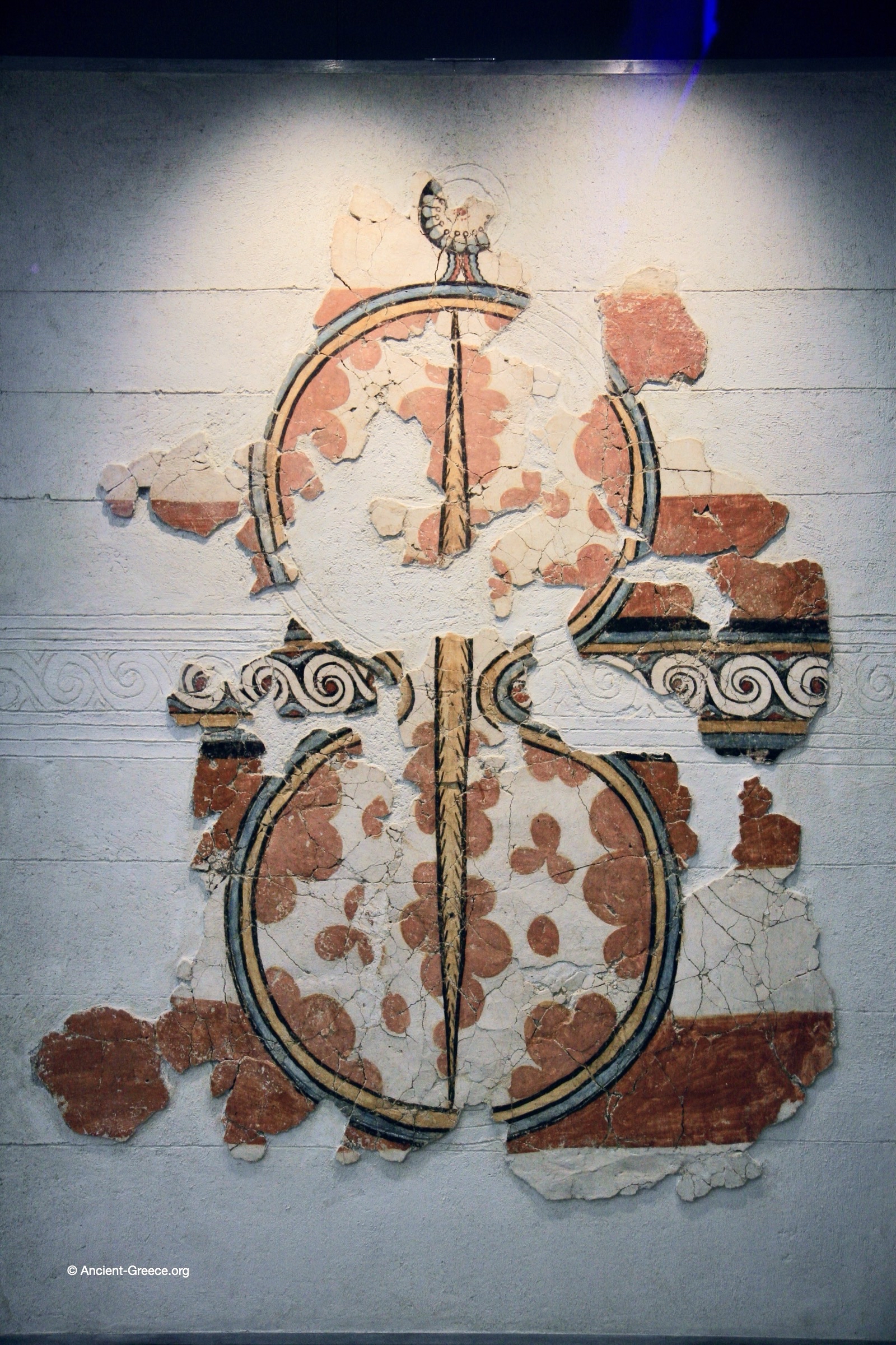 Wall painting depicting figure-of-eight shield