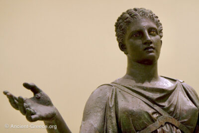 Bronze statue of Artemis. Detail.