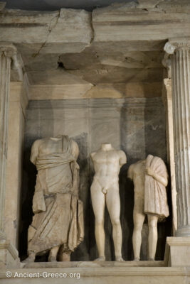 Grave monument of Nikeratos and his son Polyxenos. Detail