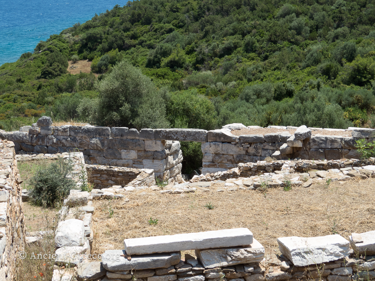 Wall and gate at Rhamnous