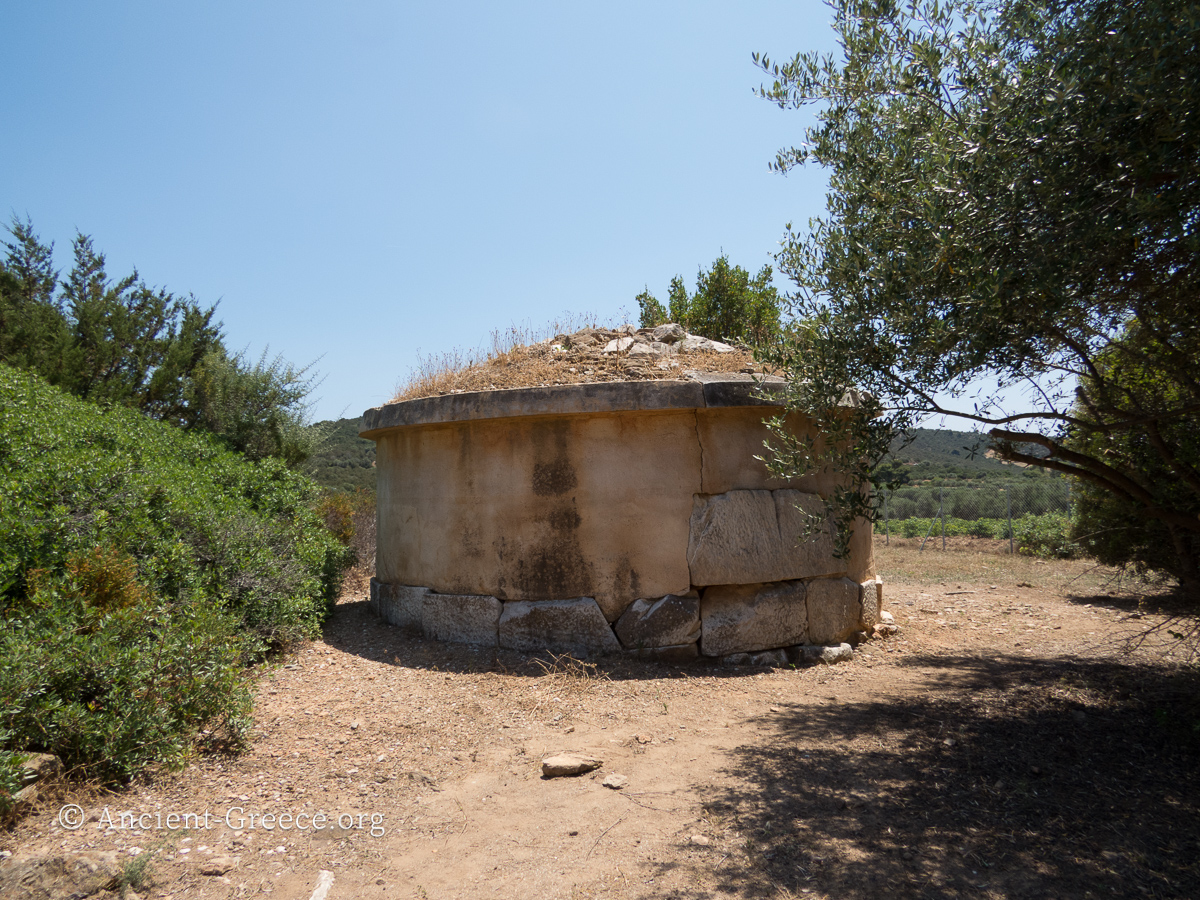 Round family tomb from the 4th century BCE