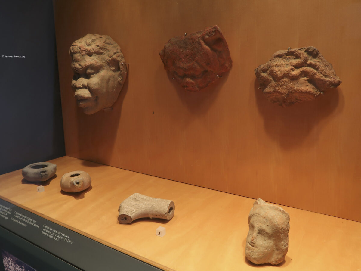 Hellenistic artifacts on exhibit
