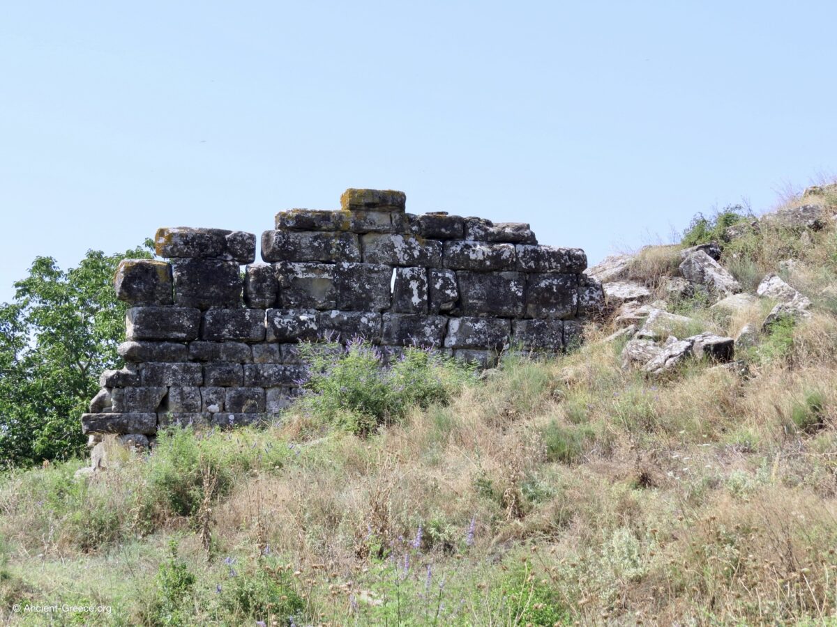 The ancient walls of Stratos