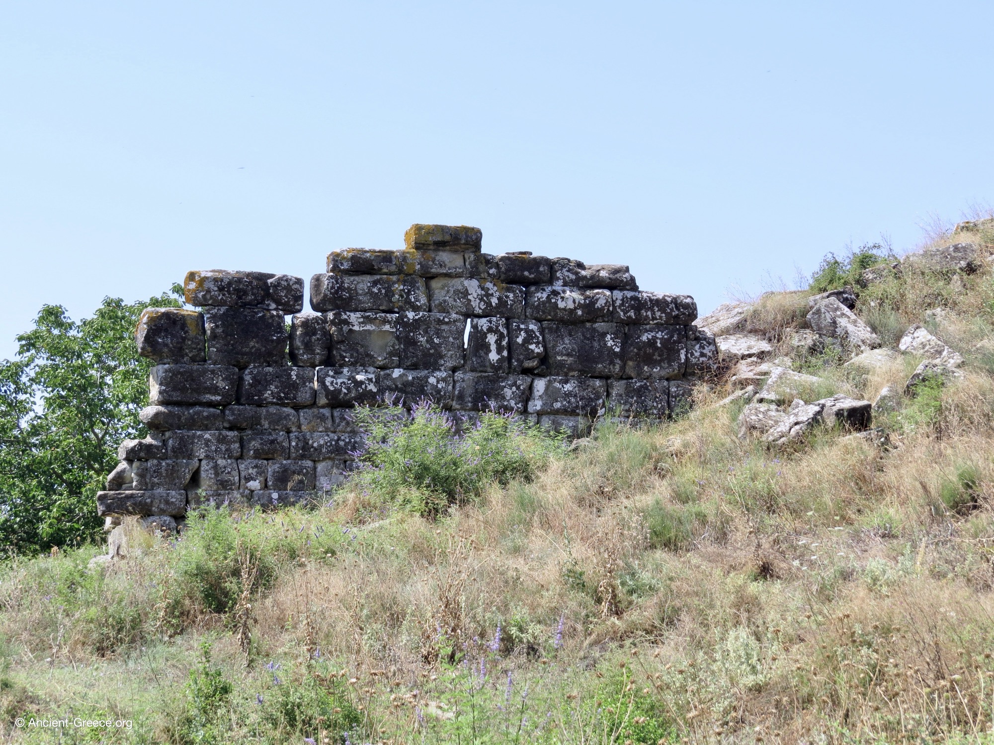 The ancient walls of Stratos