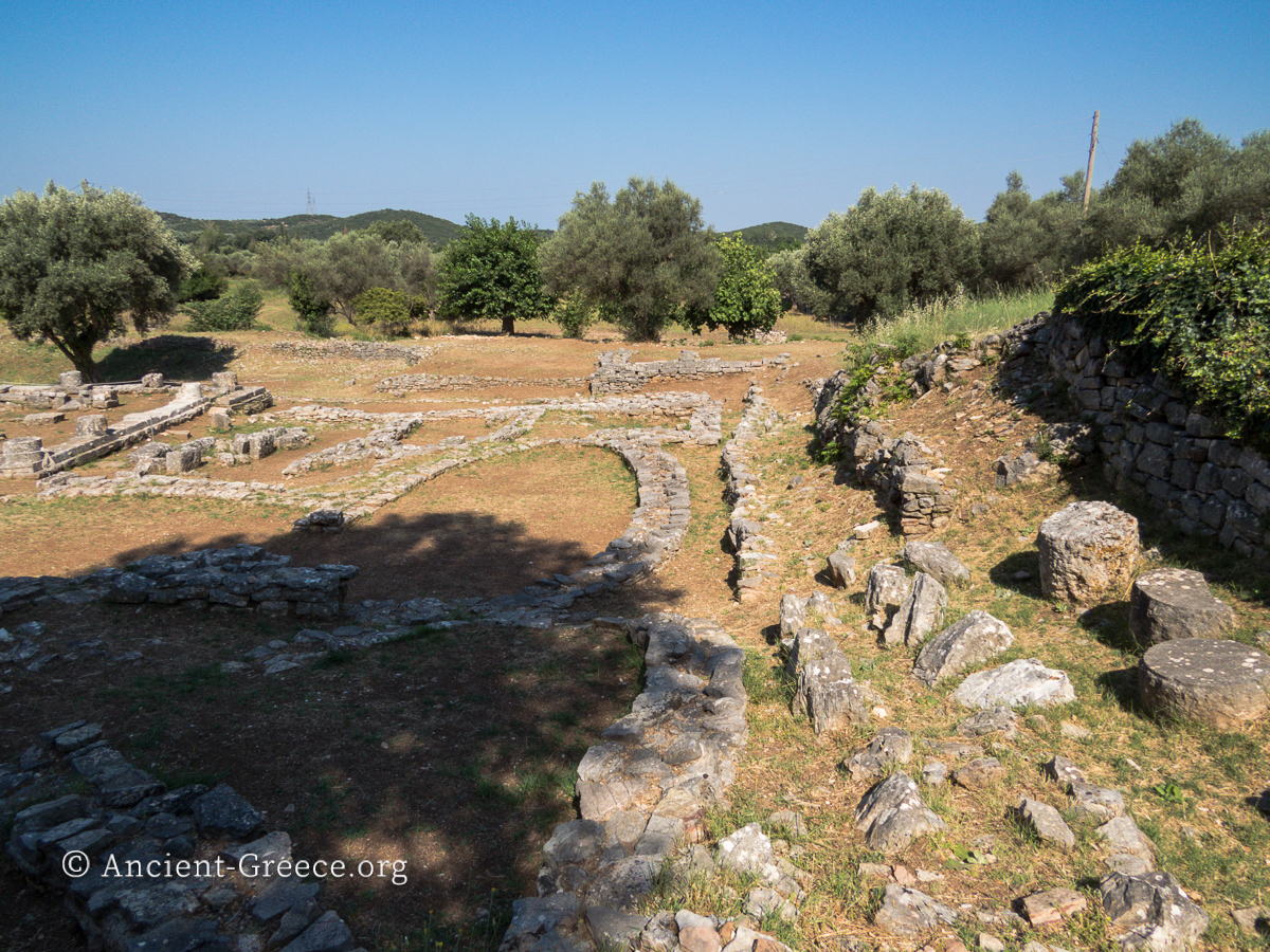 Thermos Bronze Age ruins with apsidal houses.